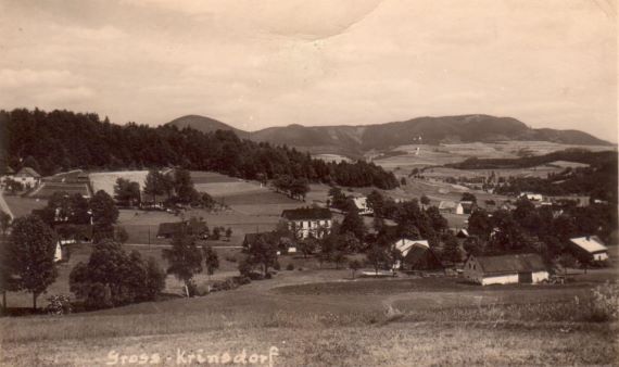 Oberdorf, in der Mitte die 2-klassige Volksschule